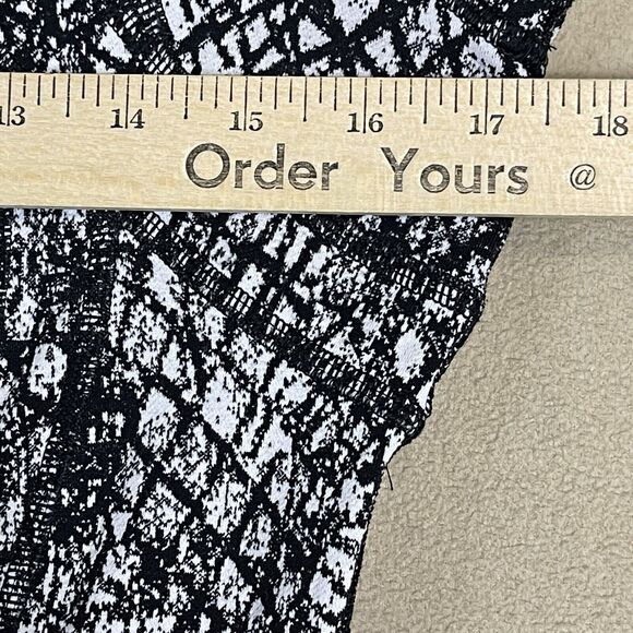 Lululemon Sweater Womens 8 Black White Define Jacket Full Zip Adult - Picture 6 of 13